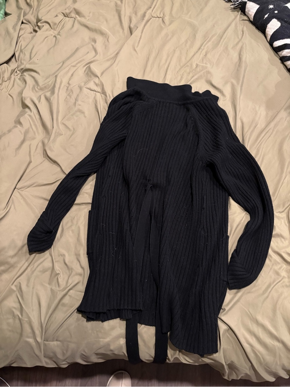 Carolyn Taylor Black Ribbed Shawl-Collar Belted Cardigan - Picture 3 of 3